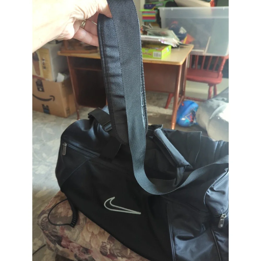 Nike Elite Duffel Bag Black Mesh Pocket BA0037-001 Vintage 2008 Sport Gym 20